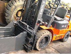 佛山叉車維修：叉車切勿超負荷作業(yè)！